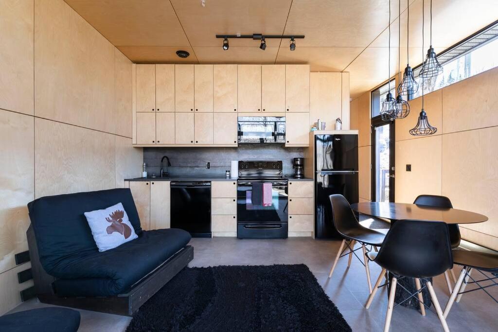 Вилла Cabin Sutton 252 - En Harmonie Avec La Nature! Экстерьер фото